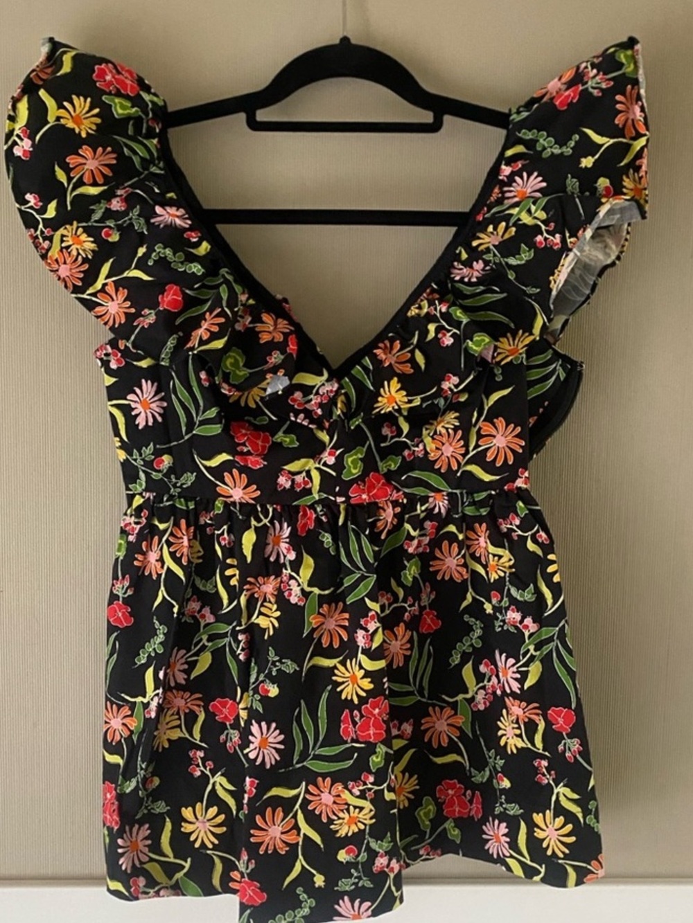 Kate Spade Size 8 Rooftop Garden Floral Ruffled V-Neck Poplin Fabric  Blouse